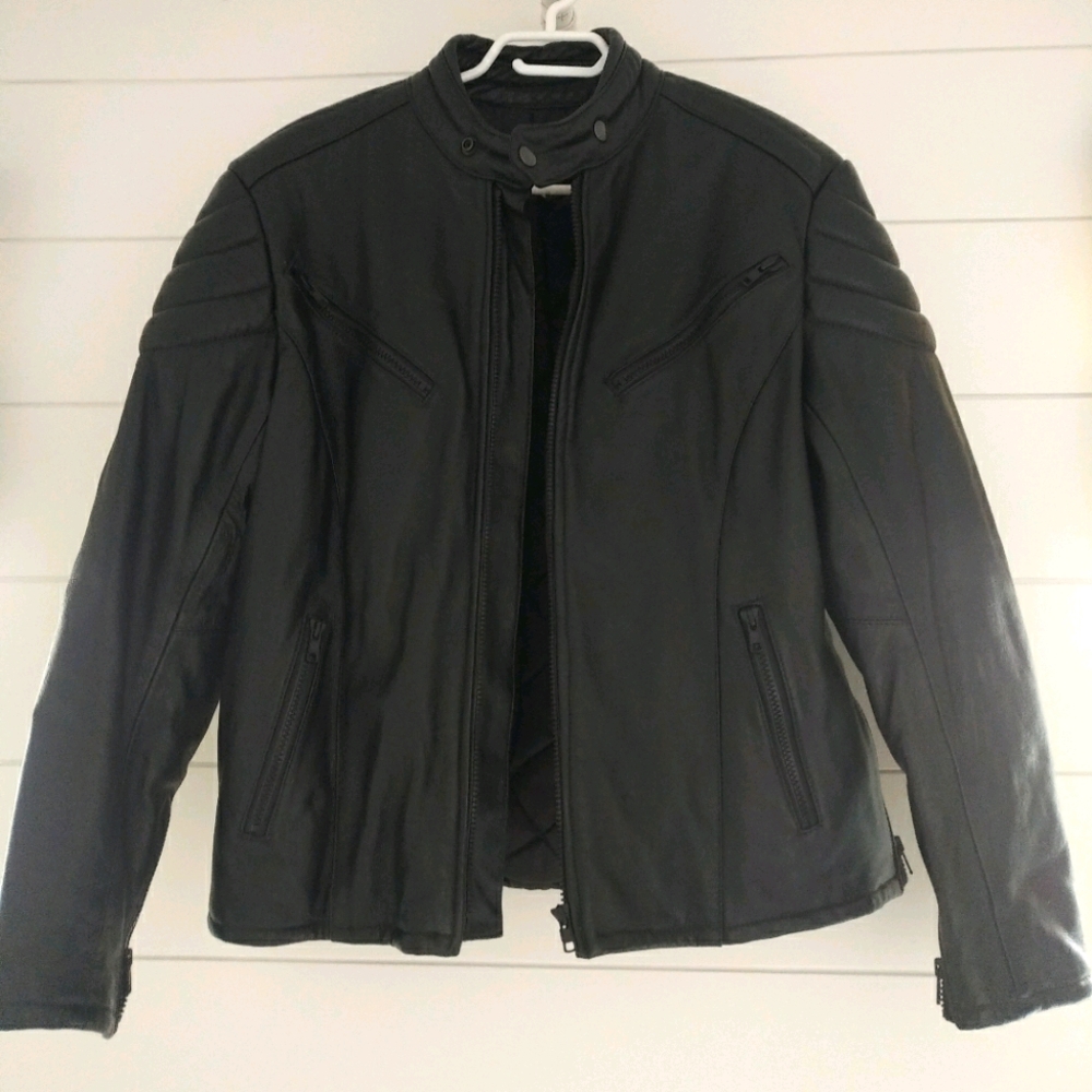 Vintage Leather Motorcycle Jacket. EUC.